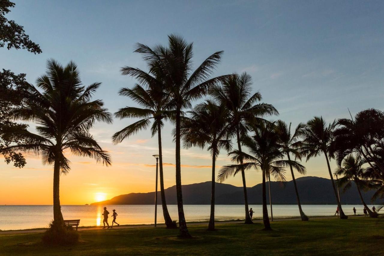 Belle Escapes 703 Harbour Lights With Water Views