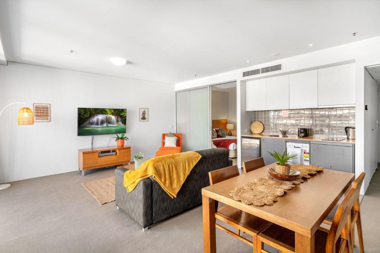 Belle Escapes 703 Harbour Lights With Water Views