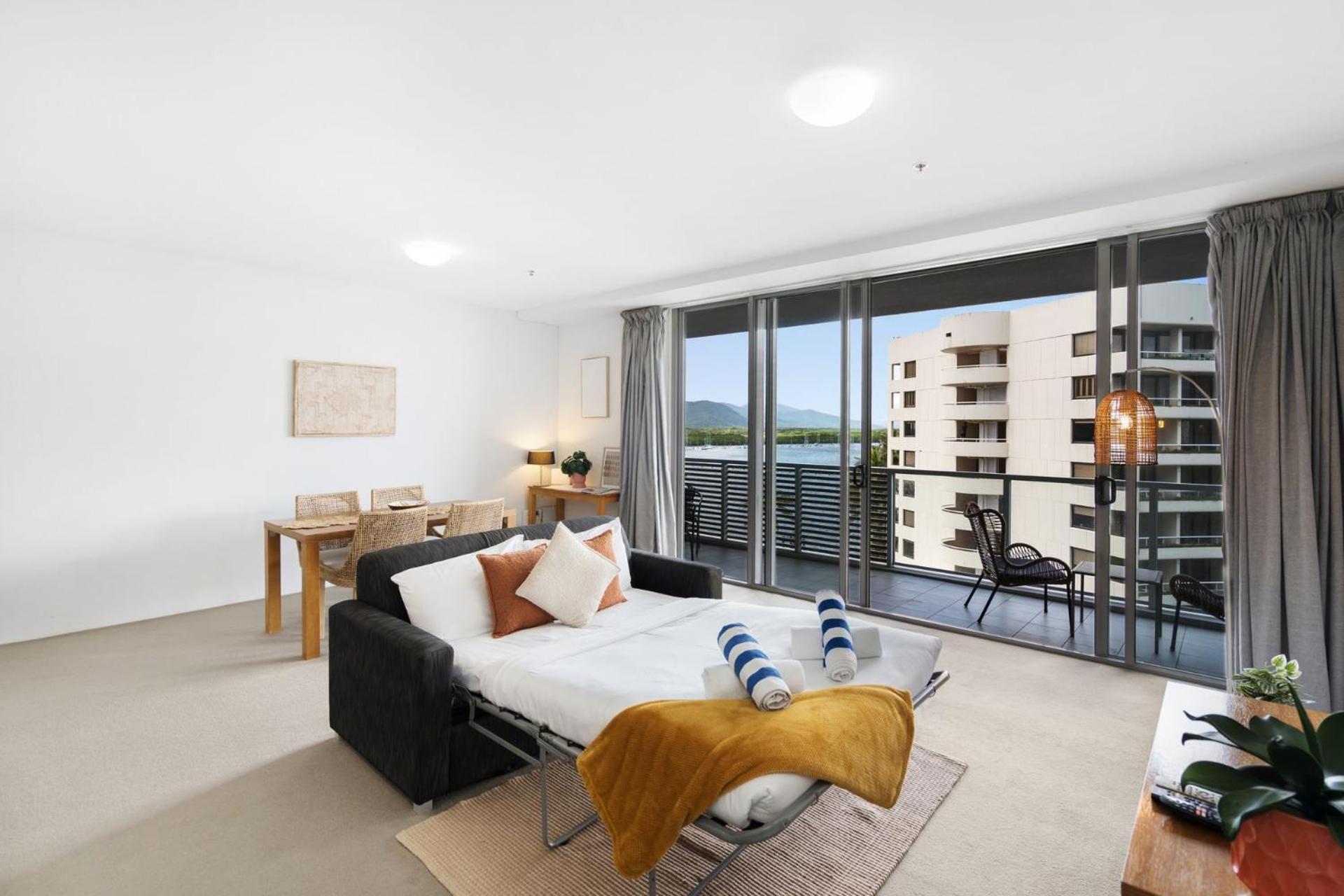 Apartment Belle Escapes 703 Harbour Lights With Water Views