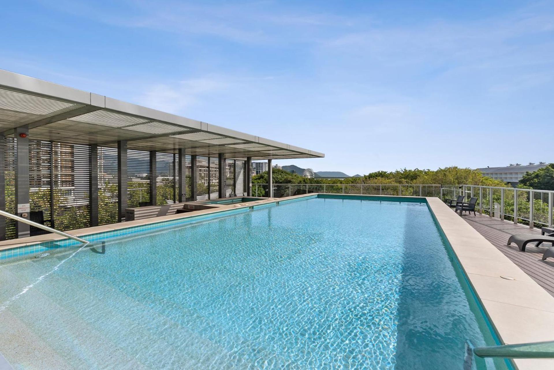 Apartment Belle Escapes 703 Harbour Lights With Water Views