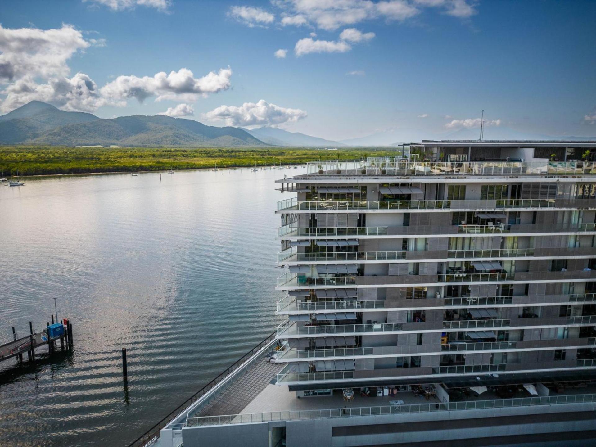 Belle Escapes 703 Harbour Lights With Water Views Apartment *