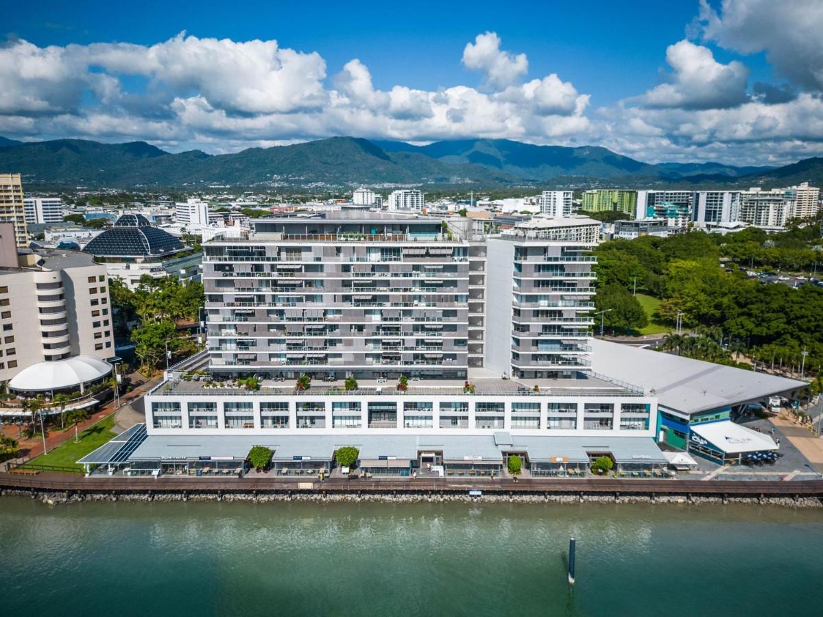 Apartment 703 Harbour Lights With Water Views